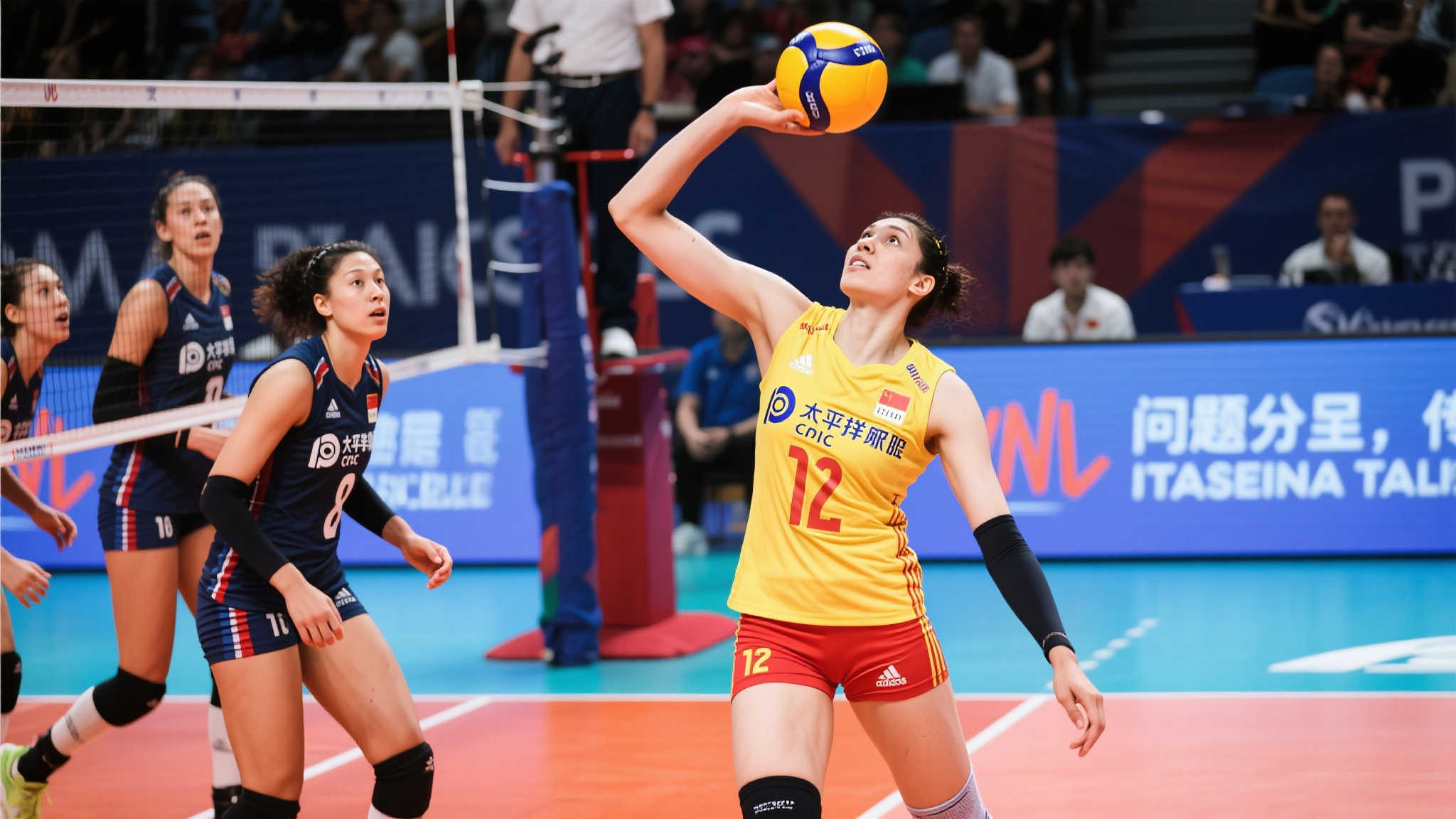 龚翔宇独撑接应重任暴露女排战术短板:亟需加大接应位置资源投入 龚翔宇独撑接应重任暴露女排战术短板:亟需加大接应位置资源投入